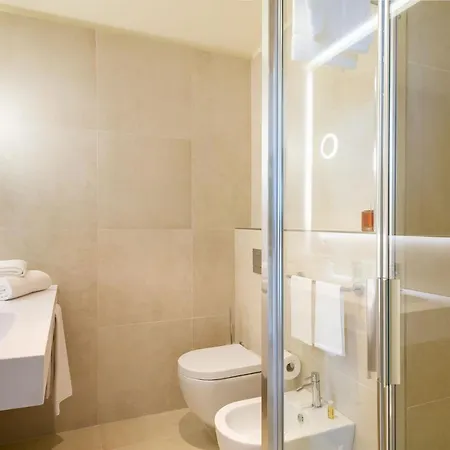 מלון Palace Lido & 4*